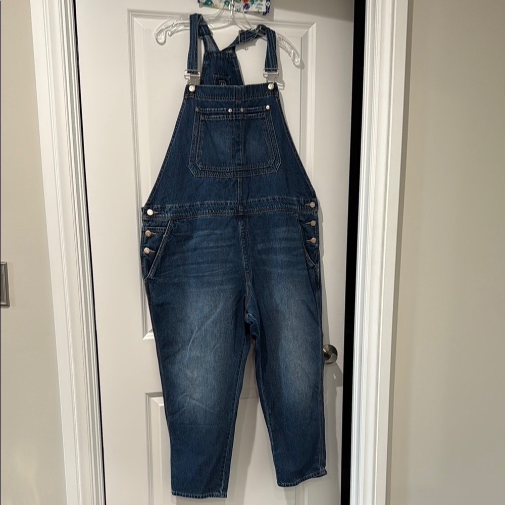 Gap Tapered Leg Stylish Denim Overalls. Size XXL. NWOT